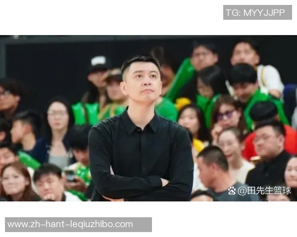 三裁判单节判罚三次技术犯规杨鸣背靠背吃T是否公正引发热议